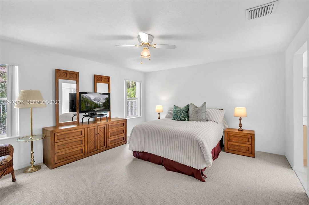 For Sale: $509,000 (2 beds, 2 baths, 1480 Square Feet)