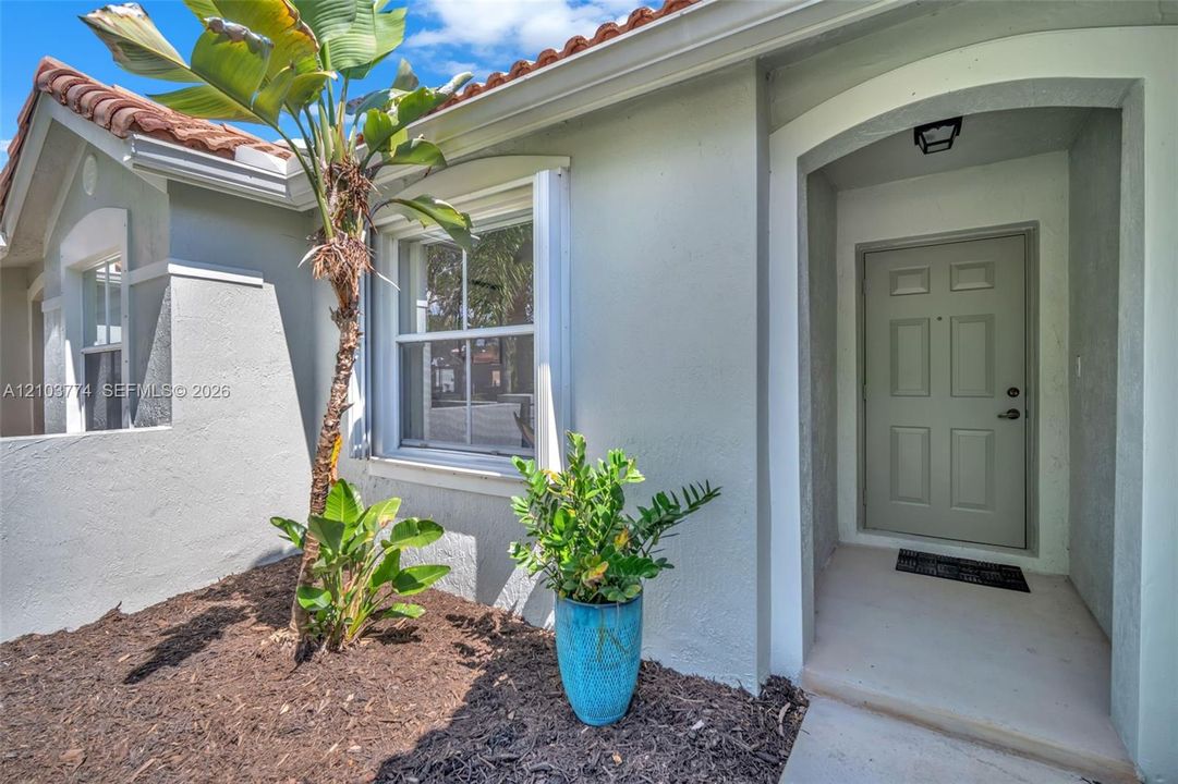 For Sale: $509,000 (2 beds, 2 baths, 1480 Square Feet)