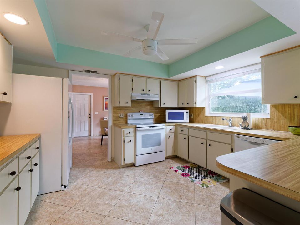Kitchen 3