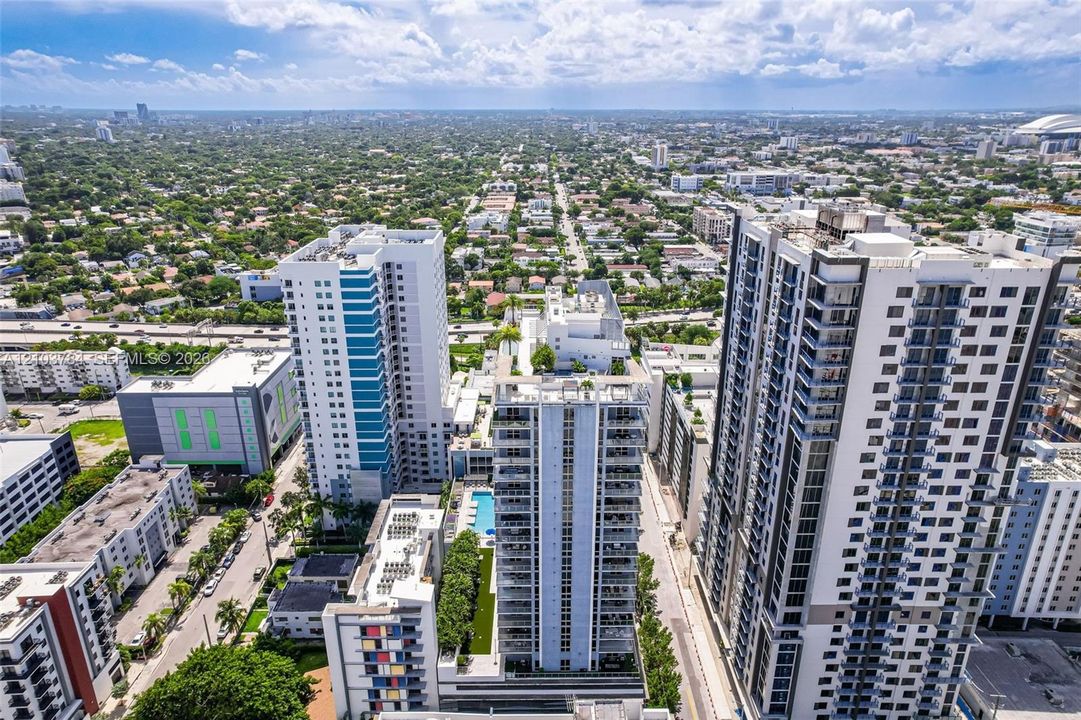 En Venta: $760,000 (3 camas, 2 baños, 1273 Pies cuadrados)