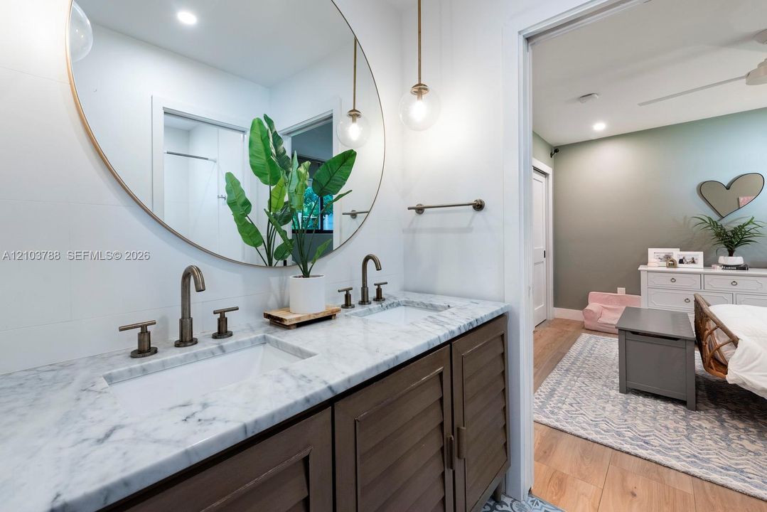 For Sale: $2,299,000 (4 beds, 3 baths, 1845 Square Feet)
