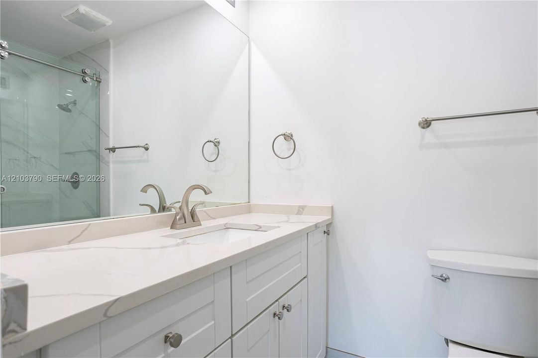 В аренду: $2,500 (2 спален, 2 ванн, 1250 Квадратных фут)