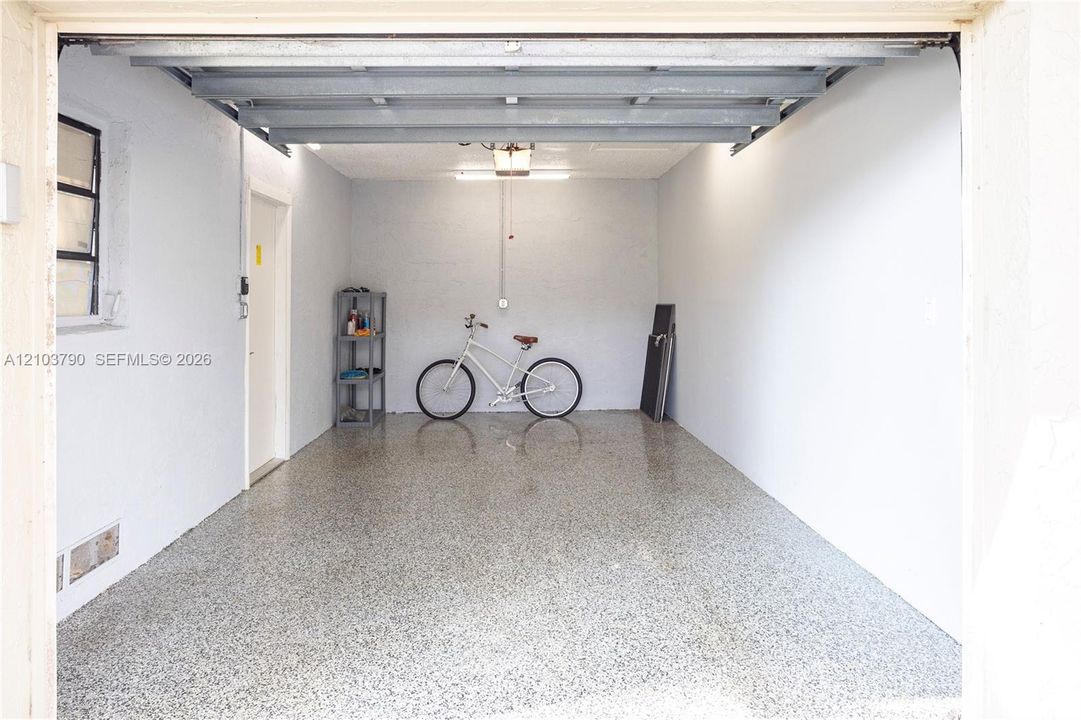 В аренду: $2,500 (2 спален, 2 ванн, 1250 Квадратных фут)