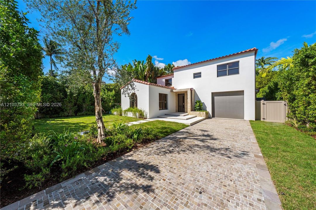 На продажу: $6,150,000 (6 спален, 5 ванн, 3759 Квадратных фут)