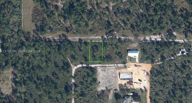 待售: $9,000 (0.24 acres)