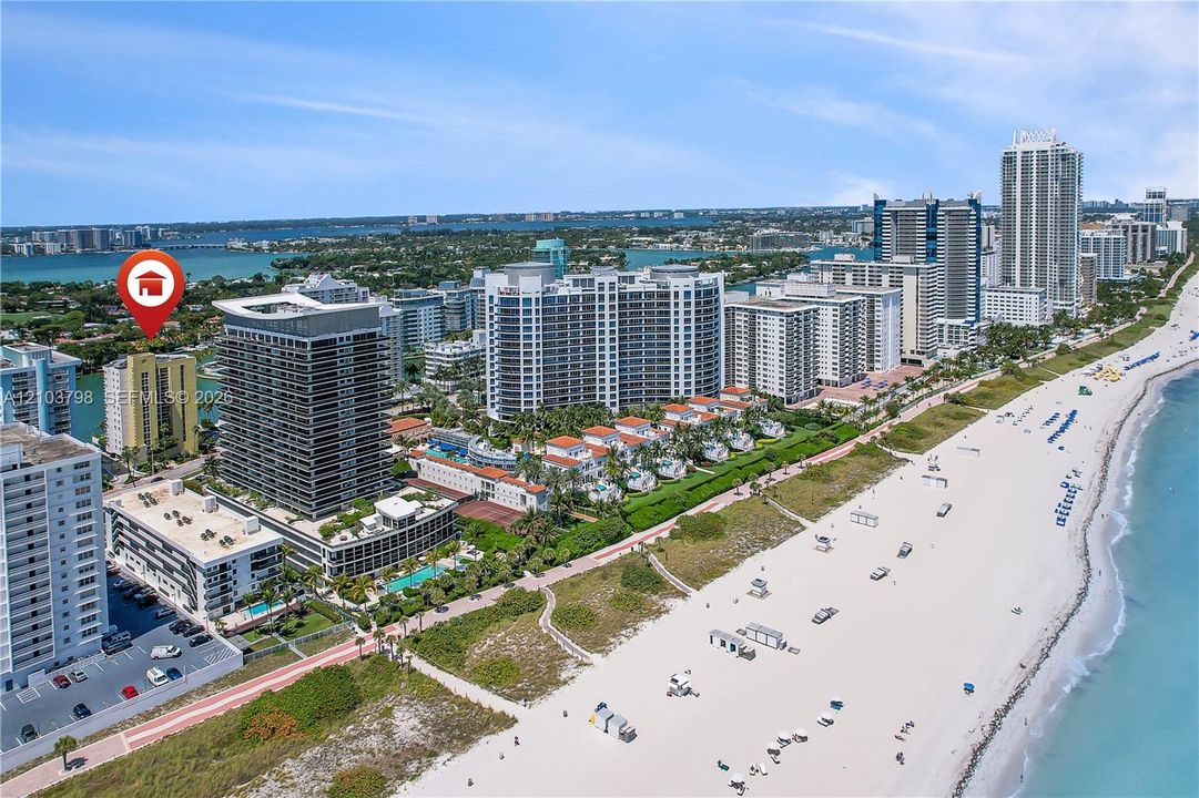 En Venta: $489,900 (2 camas, 2 baños, 908 Pies cuadrados)
