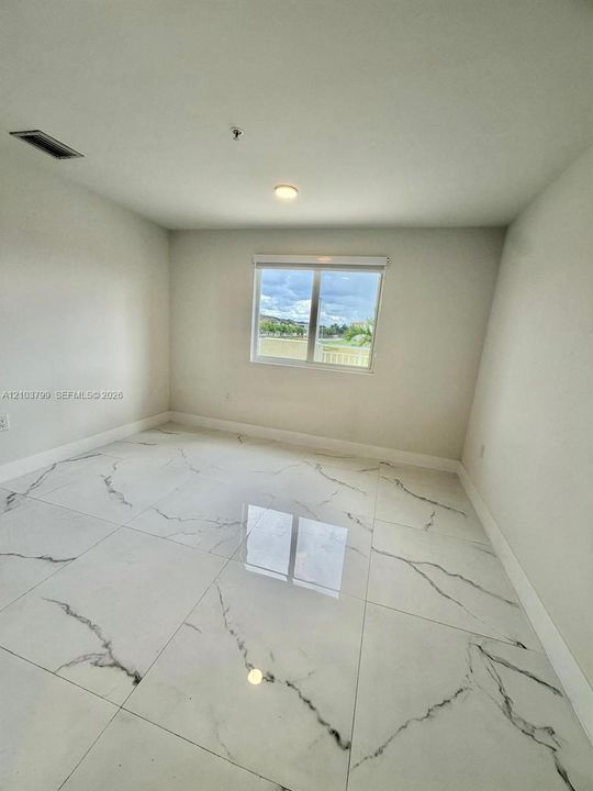 For Rent: $3,400 (3 beds, 2 baths, 1728 Square Feet)