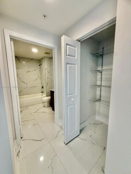 For Rent: $3,400 (3 beds, 2 baths, 1728 Square Feet)