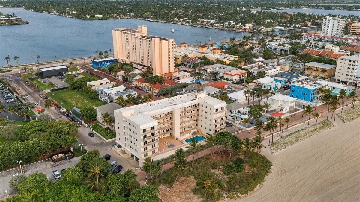 10-901 S Surf Rd, Hollywood, FL, 33019 -
