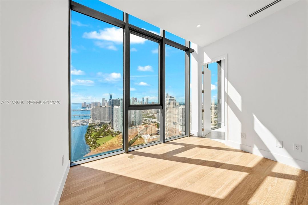 For Sale: $6,900,000 (5 beds, 4 baths, 0 Square Feet)