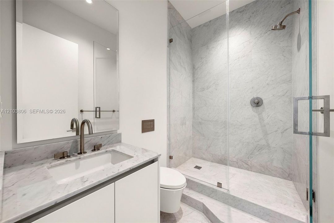For Sale: $6,900,000 (5 beds, 4 baths, 0 Square Feet)
