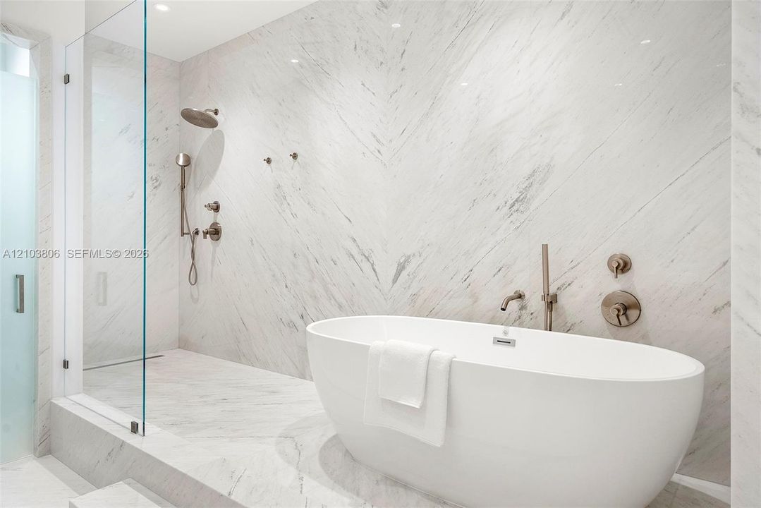 For Sale: $6,900,000 (5 beds, 4 baths, 0 Square Feet)