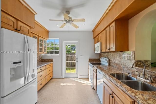 For Sale: $699,900 (3 beds, 2 baths, 1673 Square Feet)