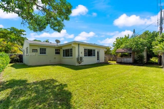 For Sale: $699,900 (3 beds, 2 baths, 1673 Square Feet)