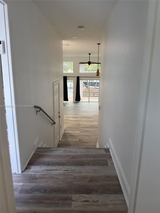 For Rent: $4,750 (3 beds, 3 baths, 1500 Square Feet)