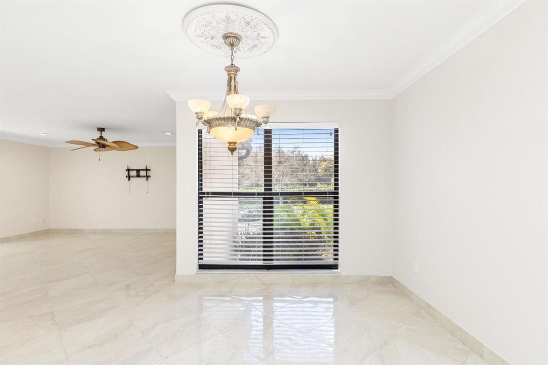 Dining area Impact window