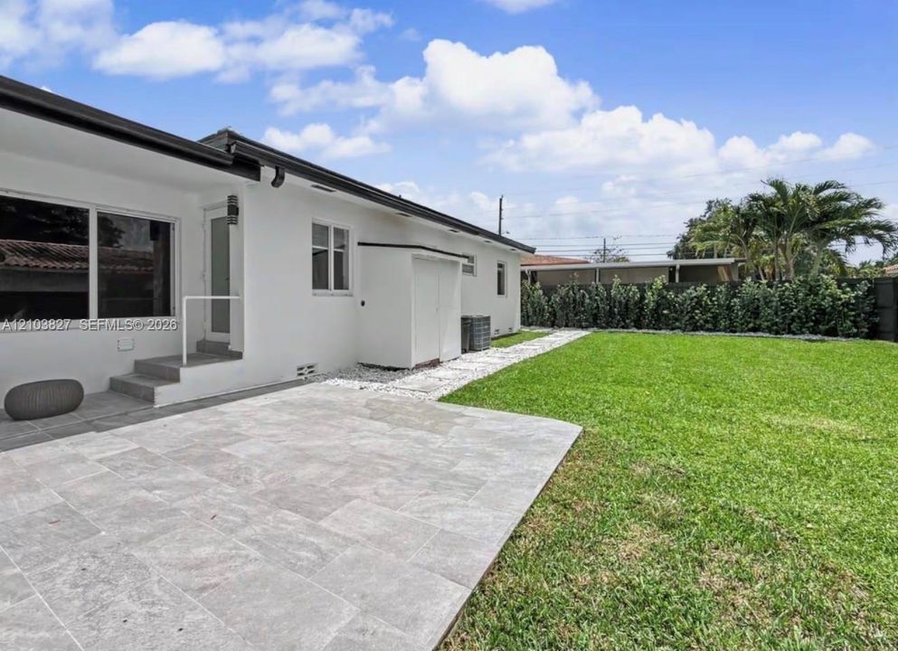 En Venta: $1,199,000 (3 camas, 2 baños, 1667 Pies cuadrados)