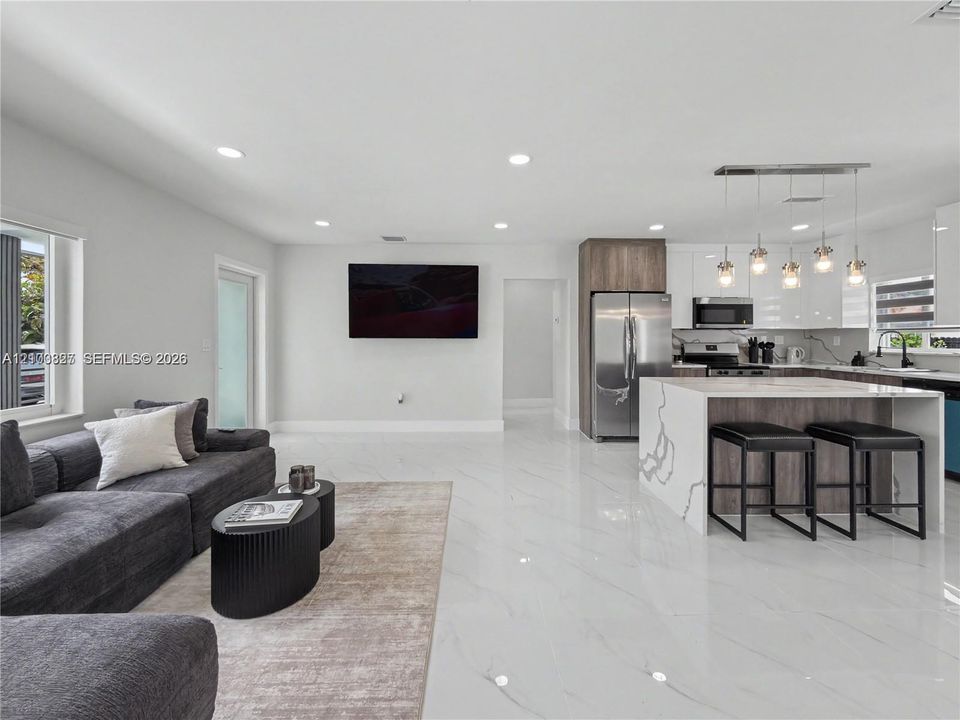 En Venta: $1,199,000 (3 camas, 2 baños, 1667 Pies cuadrados)
