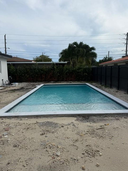 En Venta: $1,199,000 (3 camas, 2 baños, 1667 Pies cuadrados)
