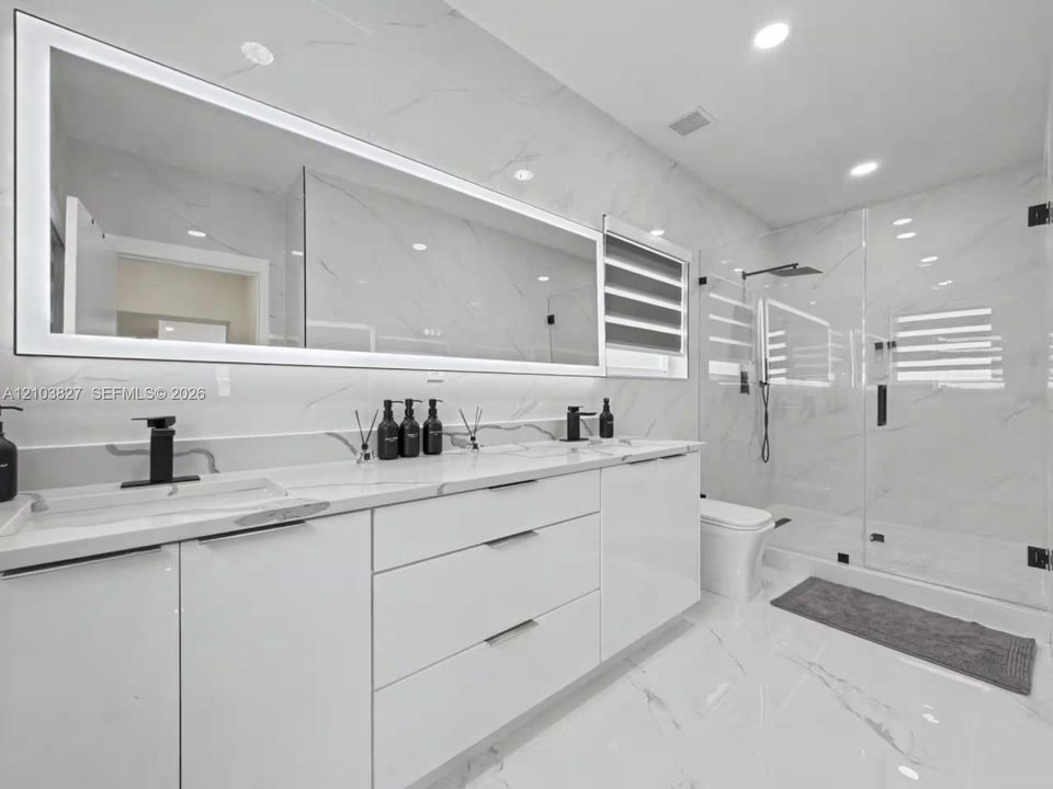 En Venta: $1,199,000 (3 camas, 2 baños, 1667 Pies cuadrados)