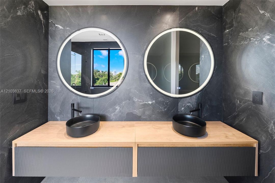 En Venta: $5,675,000 (6 camas, 6 baños, 0 Pies cuadrados)