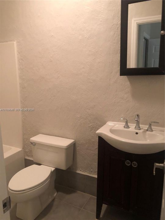 В аренду: $1,900 (2 спален, 2 ванн, 1768 Квадратных фут)