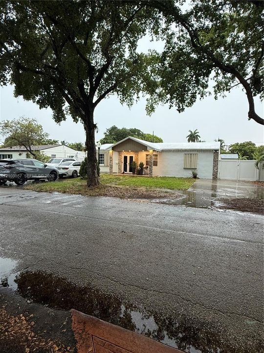 En Venta: $599,000 (4 camas, 4 baños, 0 Pies cuadrados)