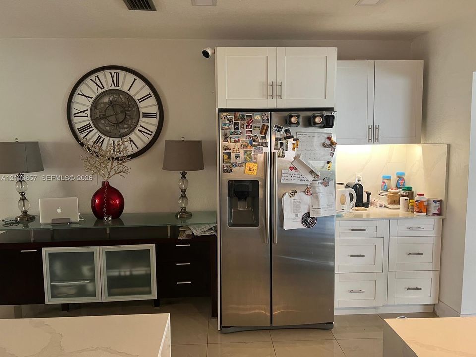En Venta: $599,000 (4 camas, 4 baños, 0 Pies cuadrados)