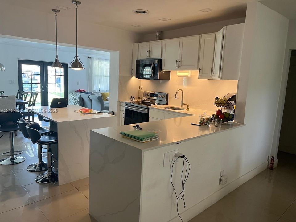 En Venta: $599,000 (4 camas, 4 baños, 0 Pies cuadrados)