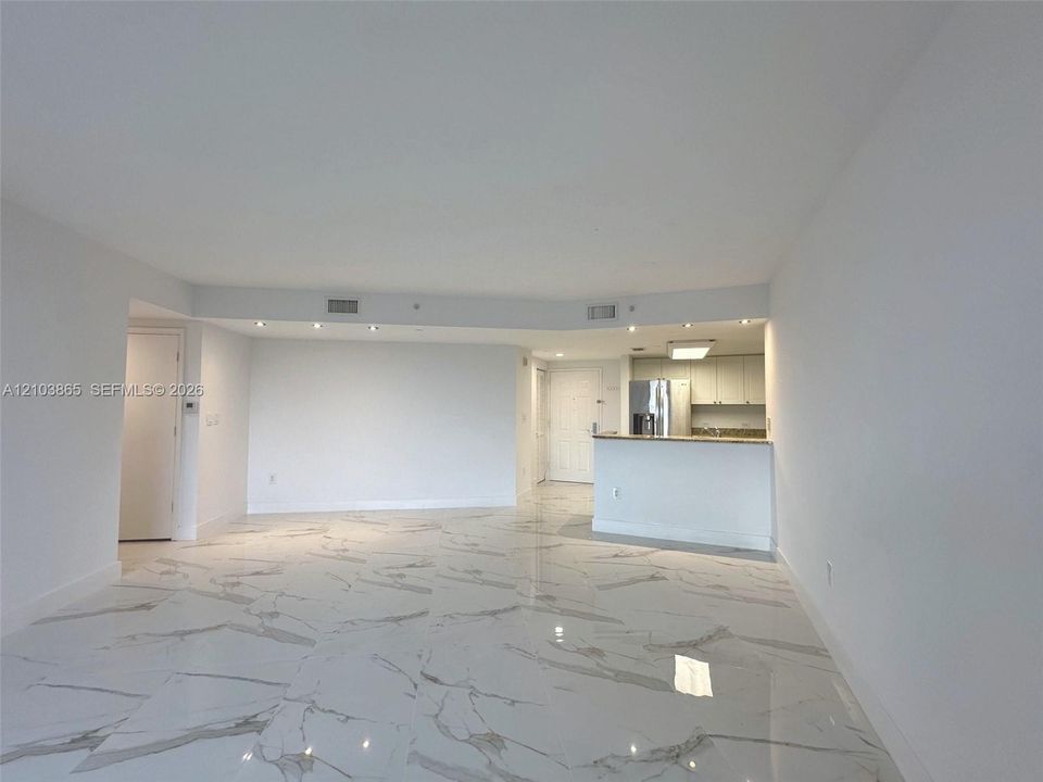 В аренду: $2,440 (1 спален, 1 ванн, 860 Квадратных фут)