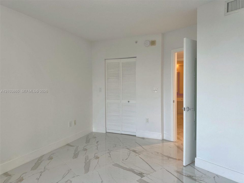 В аренду: $2,440 (1 спален, 1 ванн, 860 Квадратных фут)