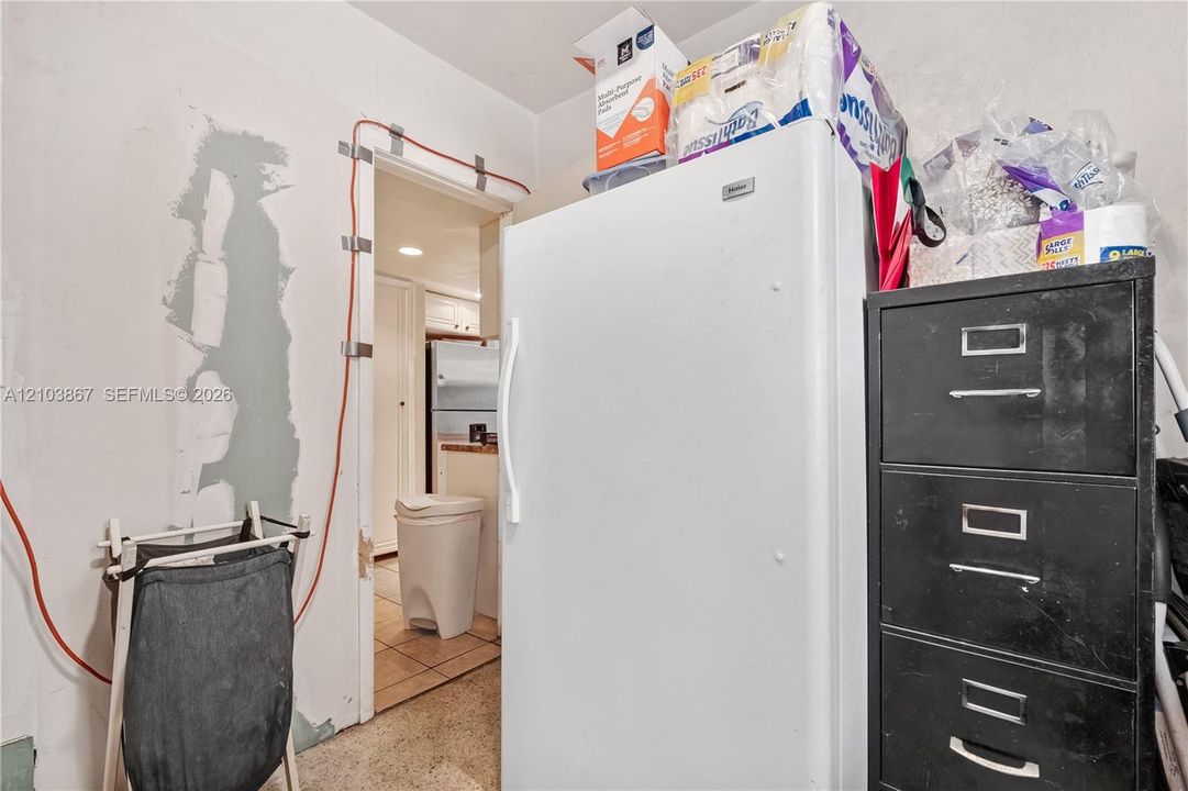 На продажу: $699,900 (4 спален, 2 ванн, 1618 Квадратных фут)