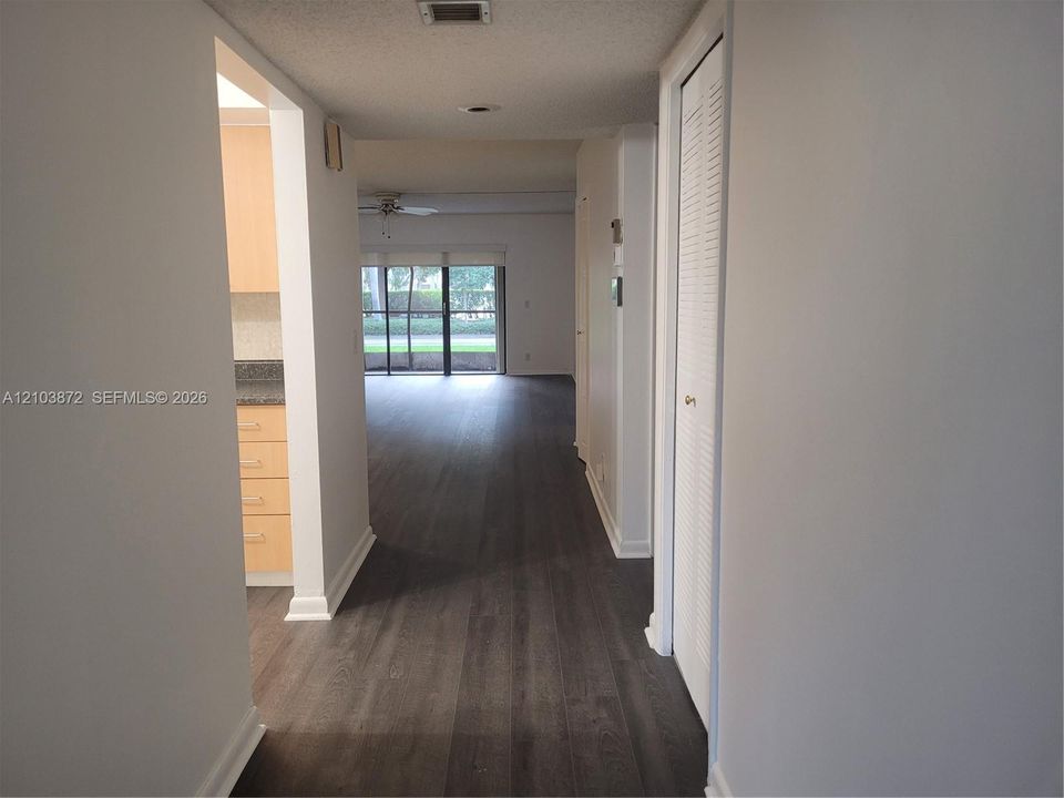 For Rent: $2,300 (2 beds, 2 baths, 1256 Square Feet)