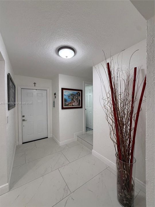 For Rent: $2,800 (2 beds, 2 baths, 1353 Square Feet)