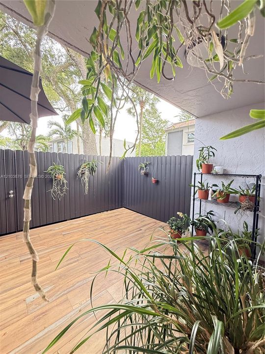 For Rent: $2,800 (2 beds, 2 baths, 1353 Square Feet)