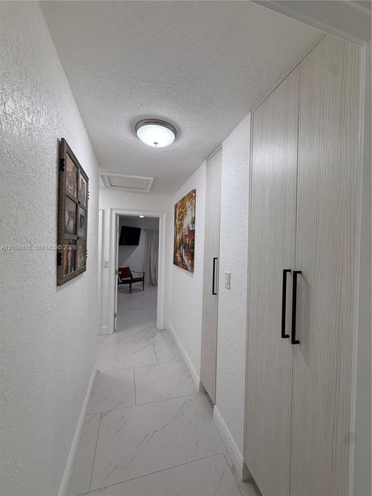 For Rent: $2,800 (2 beds, 2 baths, 1353 Square Feet)