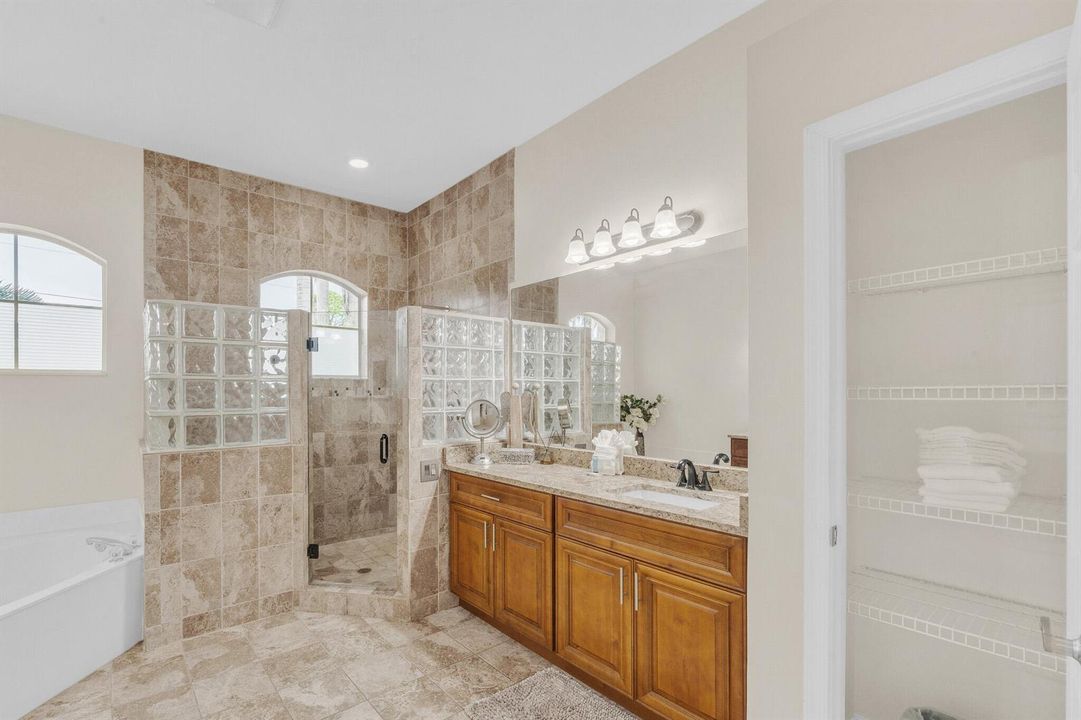 11 Primary Bath (2)