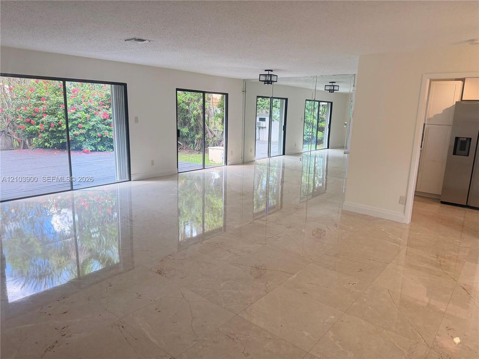 For Rent: $5,700 (3 beds, 2 baths, 1524 Square Feet)