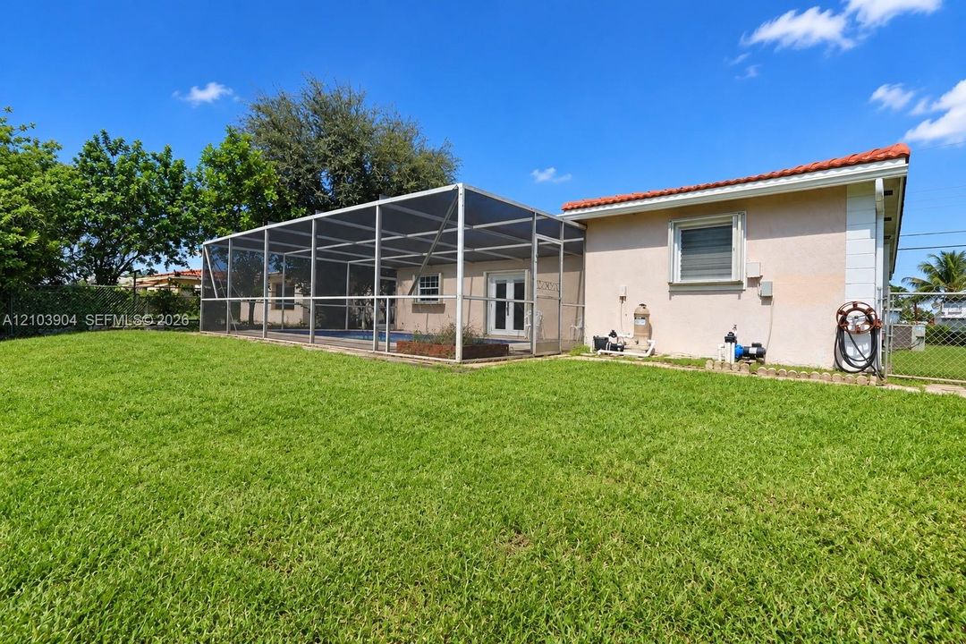 En Venta: $600,000 (3 camas, 2 baños, 1619 Pies cuadrados)