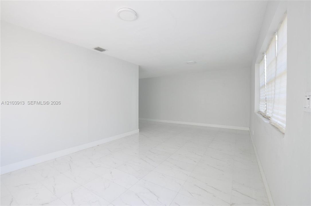 В аренду: $3,200 (2 спален, 1 ванн, 0 Квадратных фут)