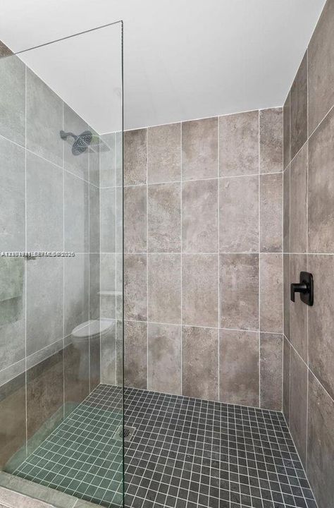 В аренду: $2,640 (0 спален, 1 ванн, 663 Квадратных фут)