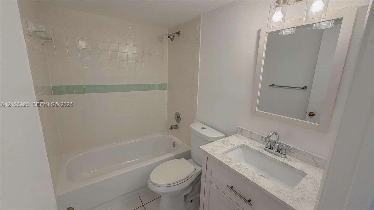 En Venta: $275,000 (3 camas, 2 baños, 1266 Pies cuadrados)