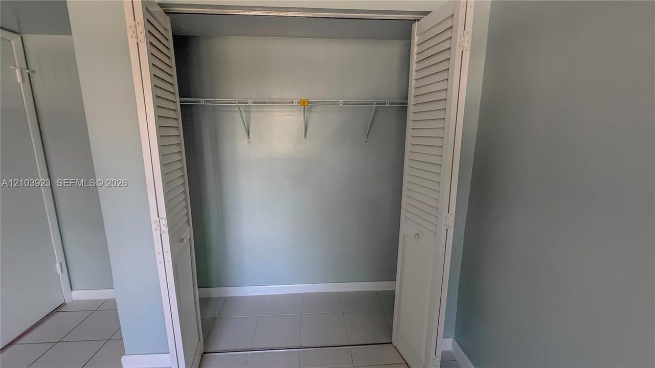 En Venta: $275,000 (3 camas, 2 baños, 1266 Pies cuadrados)