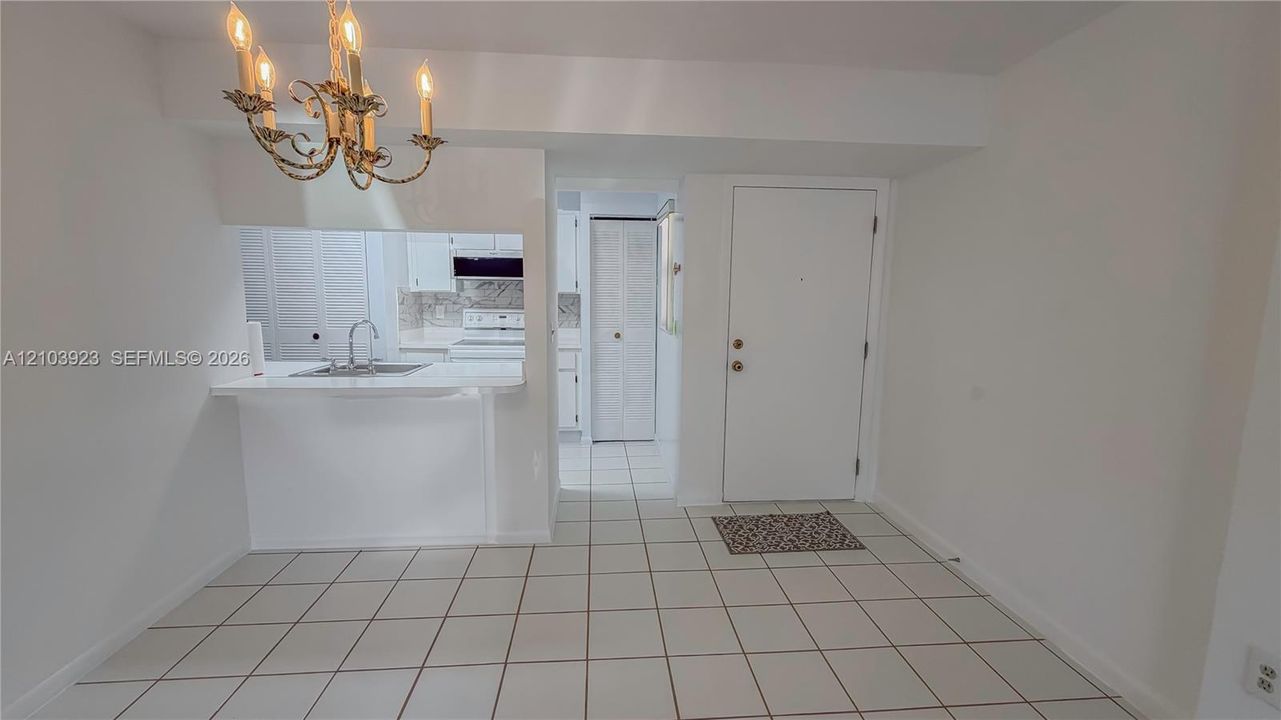 En Venta: $275,000 (3 camas, 2 baños, 1266 Pies cuadrados)