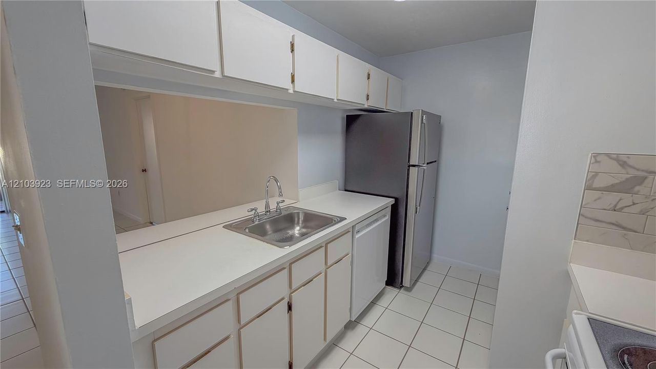 En Venta: $275,000 (3 camas, 2 baños, 1266 Pies cuadrados)
