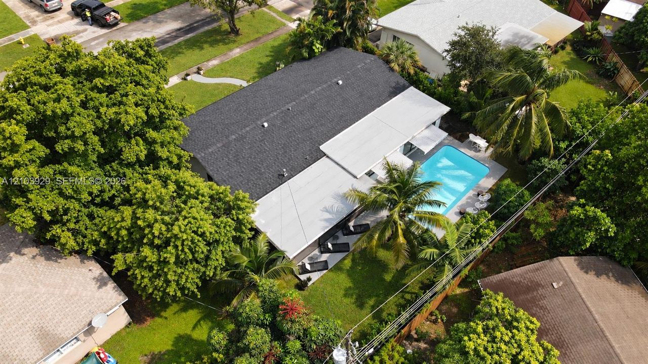 For Sale: $659,000 (4 beds, 3 baths, 1935 Square Feet)