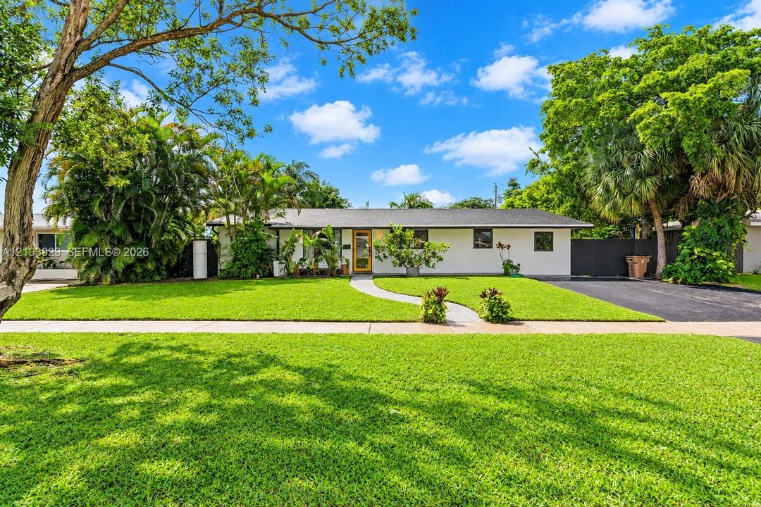For Sale: $659,000 (4 beds, 3 baths, 1935 Square Feet)