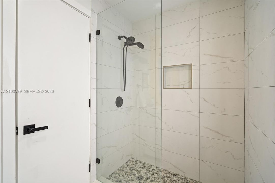 For Sale: $659,000 (4 beds, 3 baths, 1935 Square Feet)