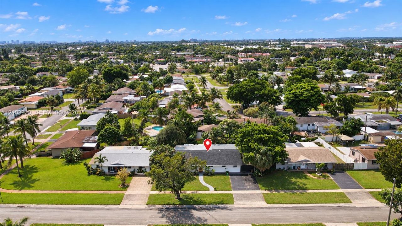 For Sale: $659,000 (4 beds, 3 baths, 1935 Square Feet)