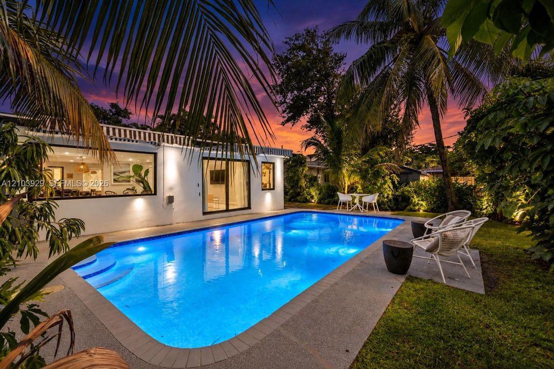 For Sale: $659,000 (4 beds, 3 baths, 1935 Square Feet)